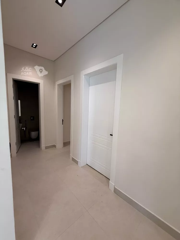 Floor for Sale in Riyadh Ar Rabie 14