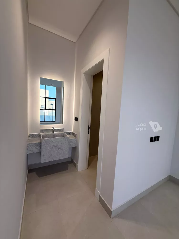 Floor for Sale in Riyadh Ar Rabie 9