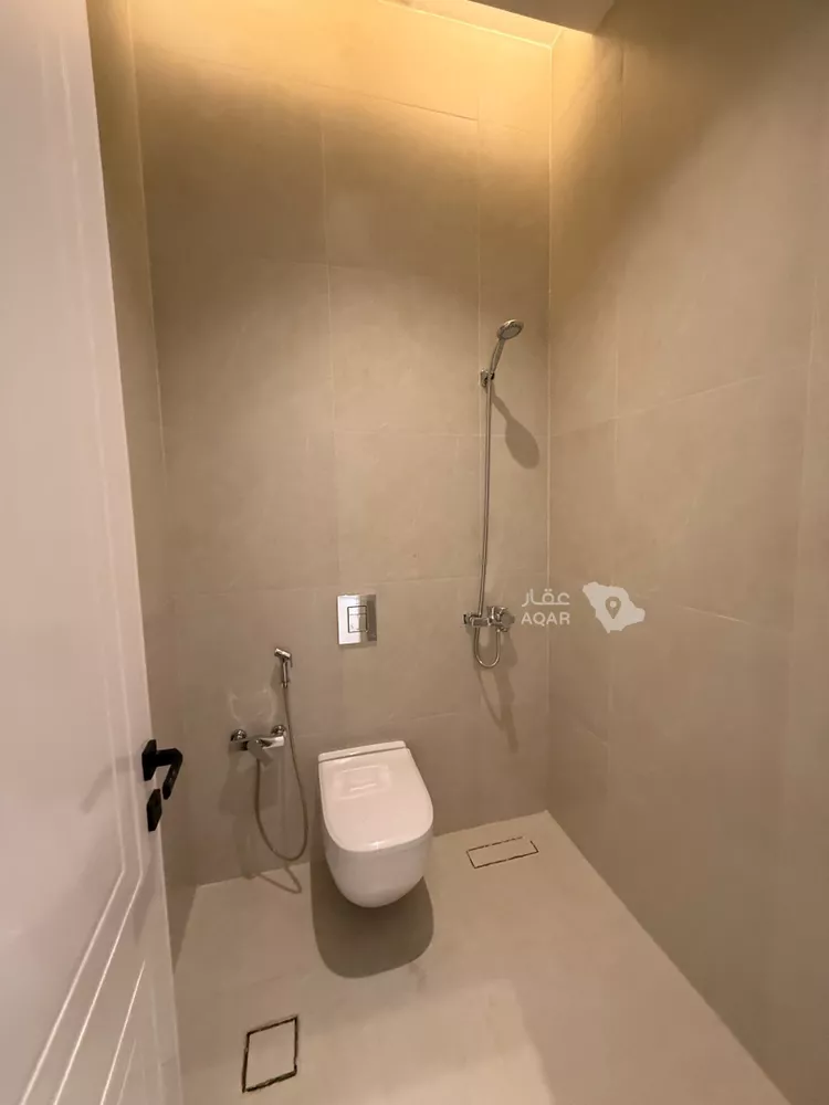 Floor for Sale in Riyadh Ar Rabie 22