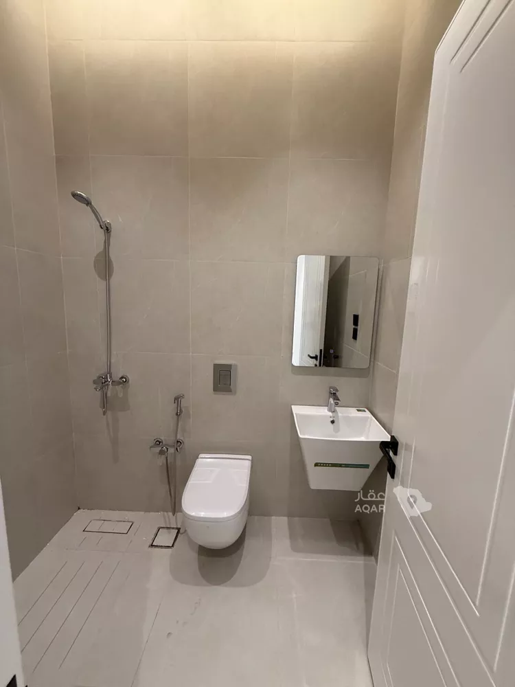 Floor for Sale in Riyadh Ar Rabie 17