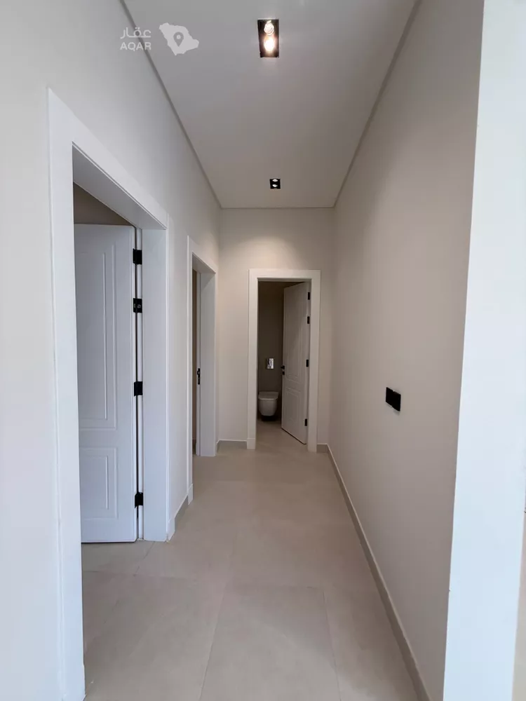 Floor for Sale in Riyadh Ar Rabie 12