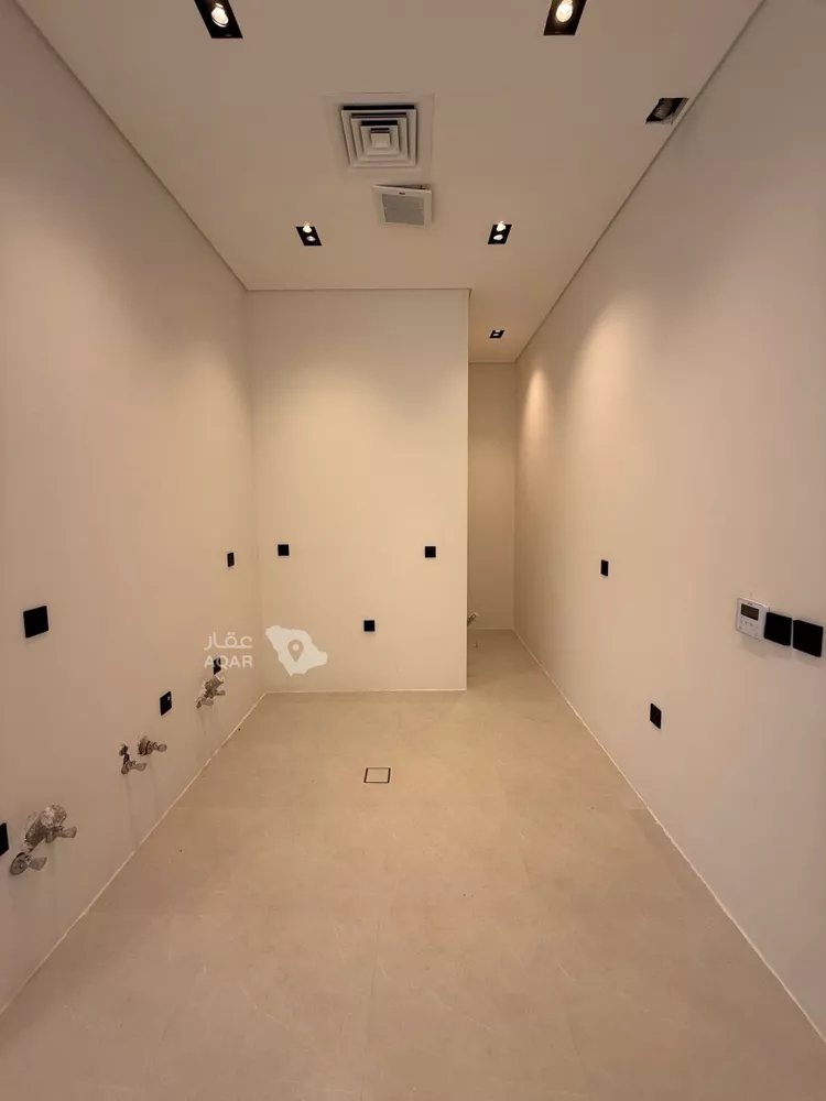 Floor for Sale in Riyadh Ar Rabie 8