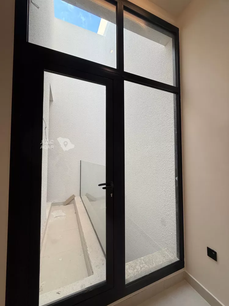 Floor for Sale in Riyadh Ar Rabie 16