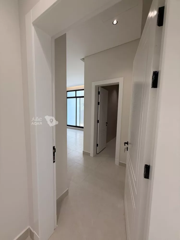 Floor for Sale in Riyadh Ar Rabie 10