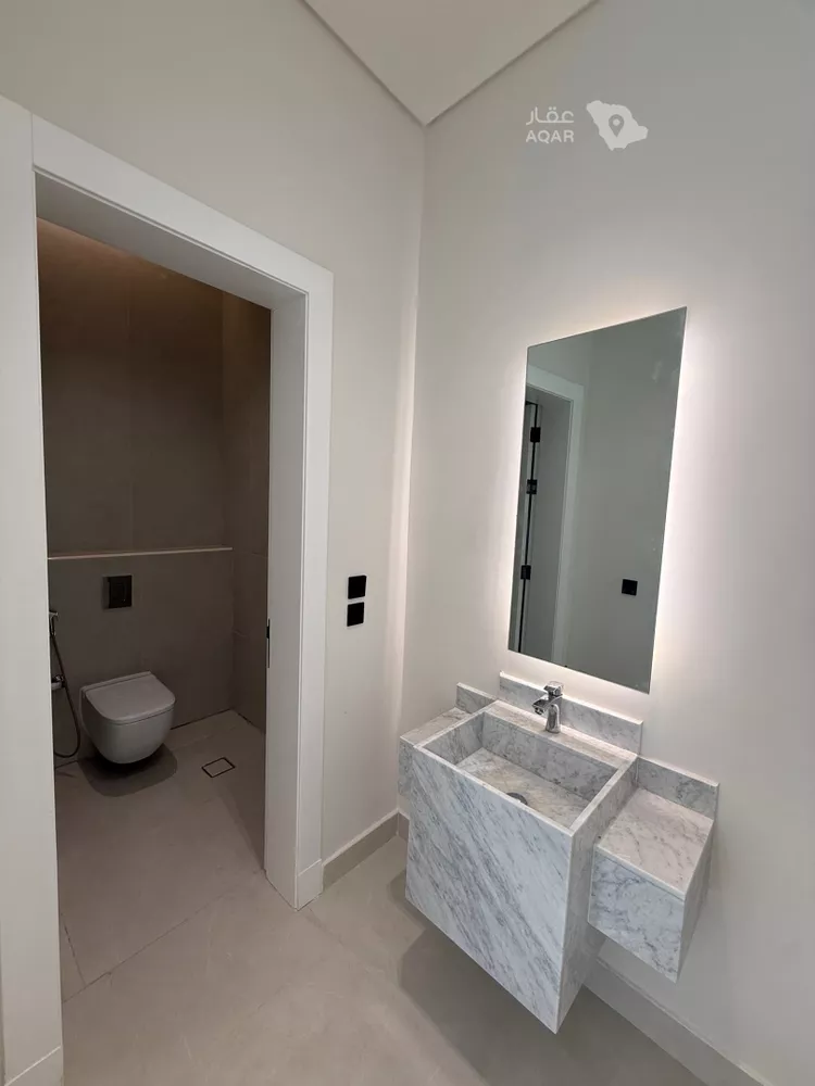 Floor for Sale in Riyadh Ar Rabie 7