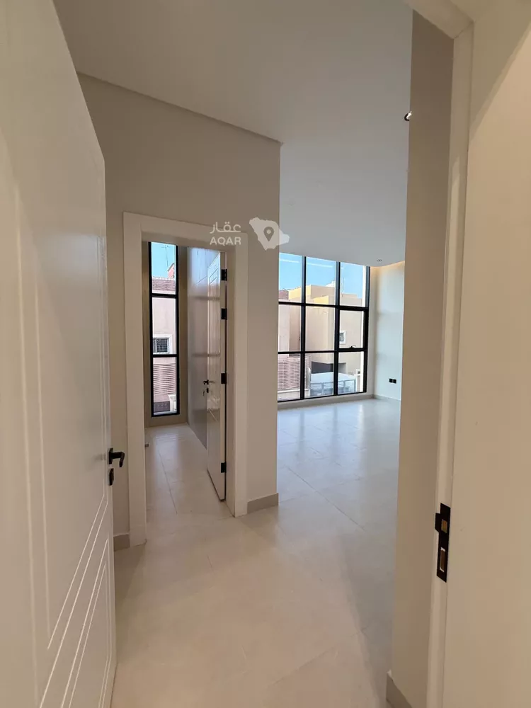 Floor for Sale in Riyadh Ar Rabie 11