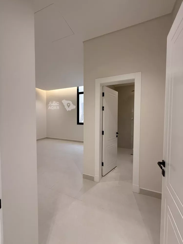 Floor for Sale in Riyadh Ar Rabie 9