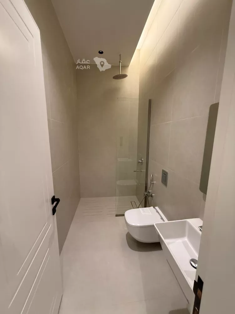 Floor for Sale in Riyadh Ar Rabie 10