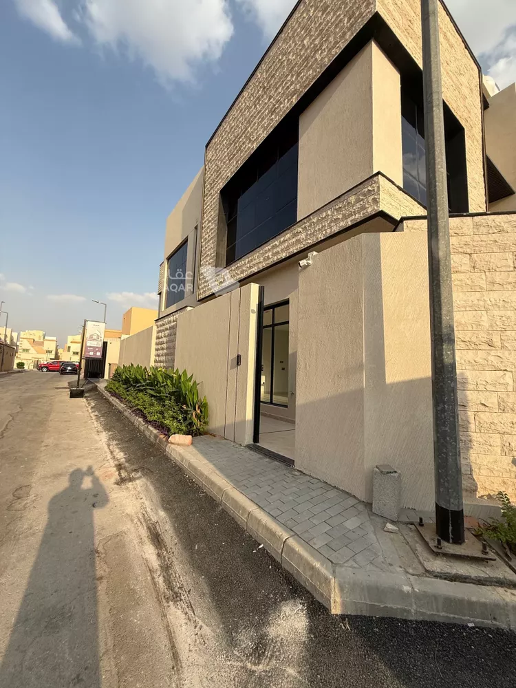 Floor for Sale in Riyadh Ar Rabie