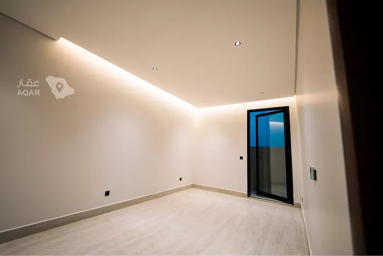 Floor for Sale in Riyadh Ar Rayan 11