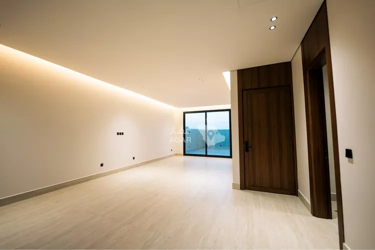 Floor for Sale in Riyadh Ar Rayan 7