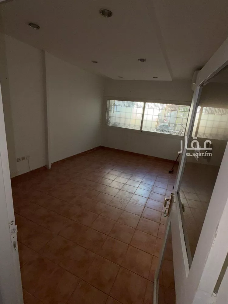 فيلا للإيجار في شارع ابن منظور, حي الربوة, مدينة الرياض, منطقة الرياض صورة 3