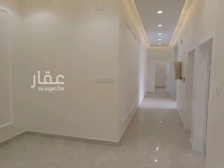 شقة للبيع في شارع طريق الوهابه, حي النهضة, مدينة سراة عبيدة, منطقة عسير 6
