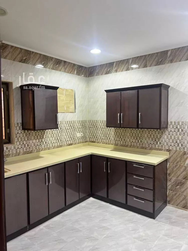Apartment for Rent in Al `Uyun Ar Rabiyah 6