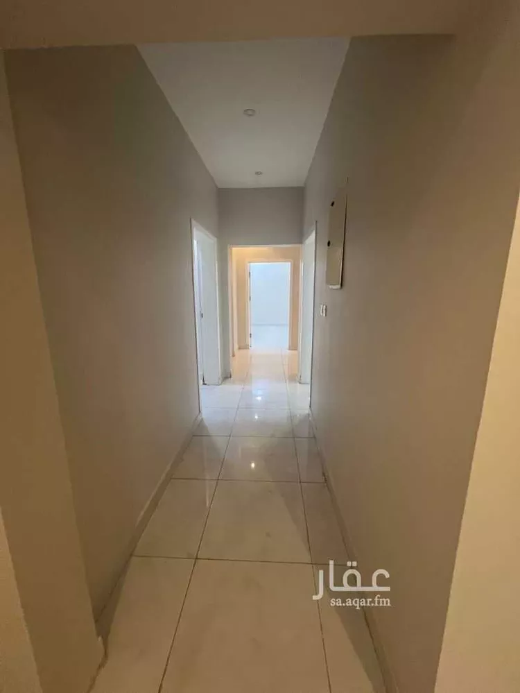 شقة للإيجار في شارع شهيد الدين ثم الوطن عبدالله علي معافى ، حي المطار ، جيزان ، منطقة جازان صورة 5