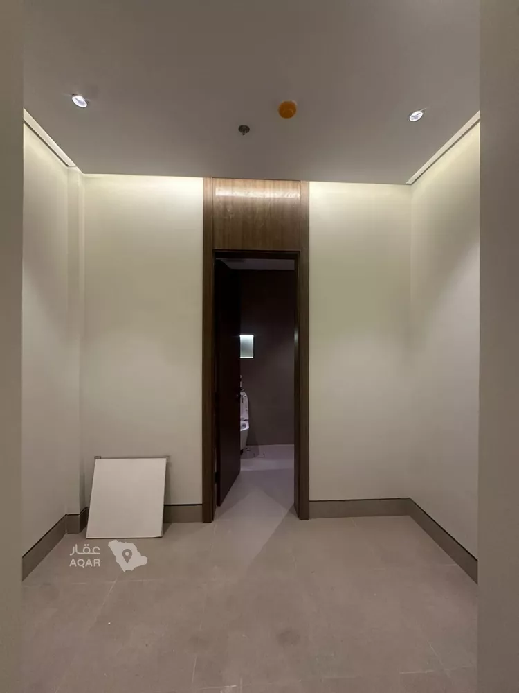 شقة للبيع في شارع أبي موسى عيسى بن دواد السطاس, حي الرمال, مدينة الرياض, منطقة الرياض صورة 5