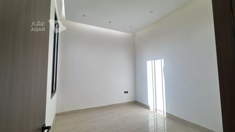 Floor for Sale in Riyadh An Narjis 8