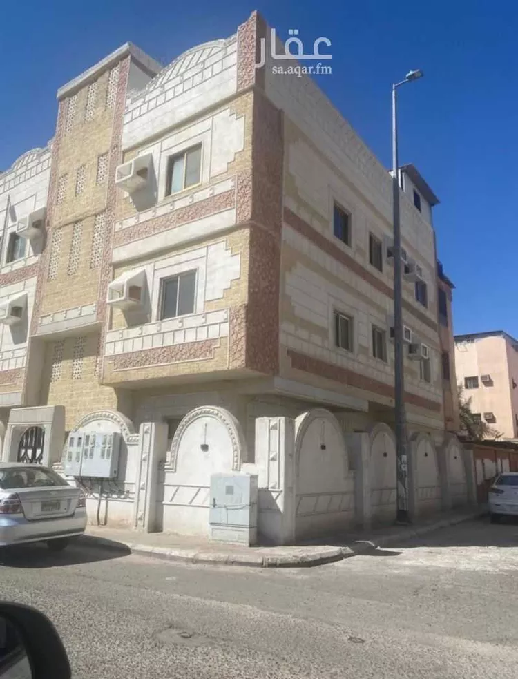 Building for Sale in Medina Qurban صورة 3