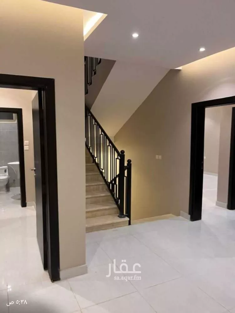 فيلا للبيع في شارع محمد الكوفي, حي الرانوناء, مدينة المدينة المنورة, منطقة المدينة المنورة صورة 3