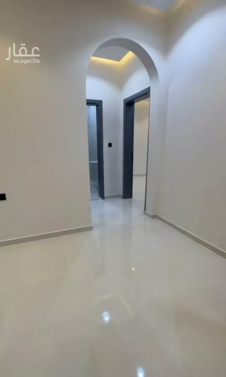فيلا للبيع في شارع عبدالله بن سهل بن عمرو, حي الدفاع, مدينة المدينه المنوره, منطقة المدينة المنورة صورة 5