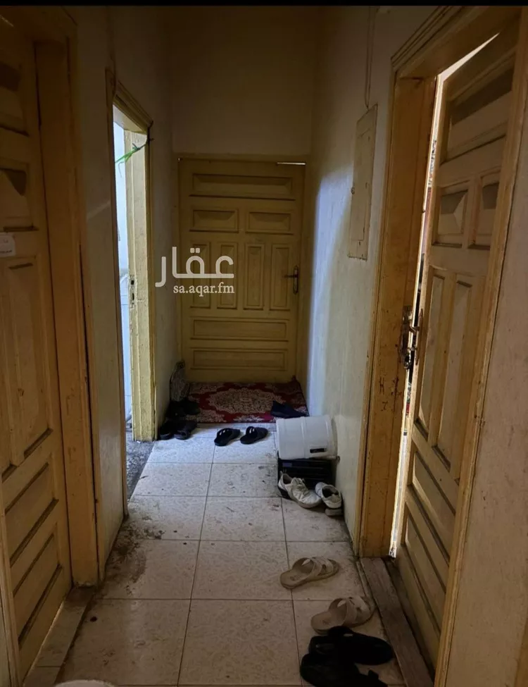 عمارة للبيع في شارع احمد بن معين, حي الأصيفرين, مدينة المدينة المنورة, منطقة المدينة المنورة صورة 4