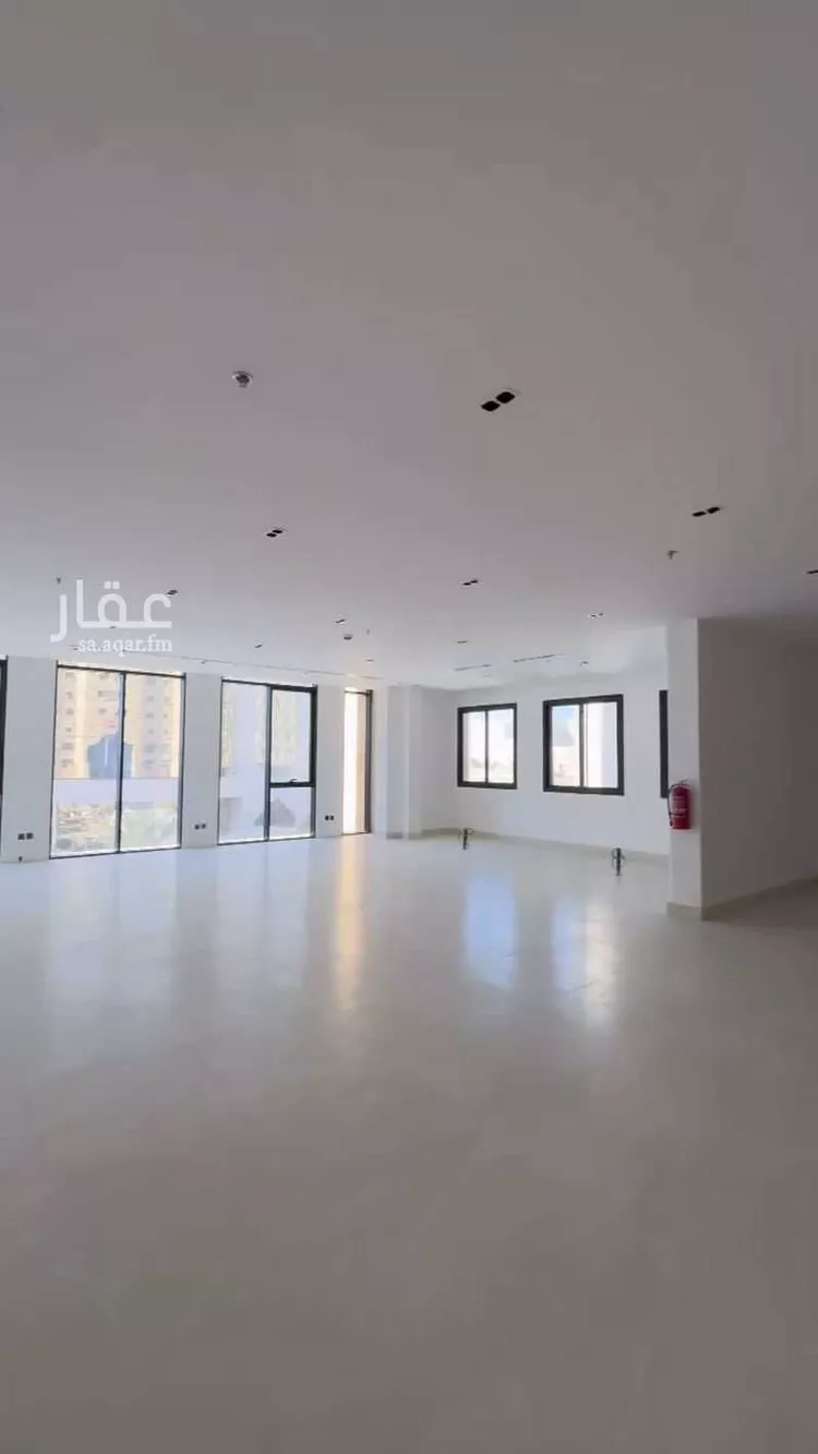 مكتب تجاري للإيجار في شارع الملك سعود ابن عبدالعزيز سعود, حي الوزارات, مدينة الرياض, منطقة الرياض 7