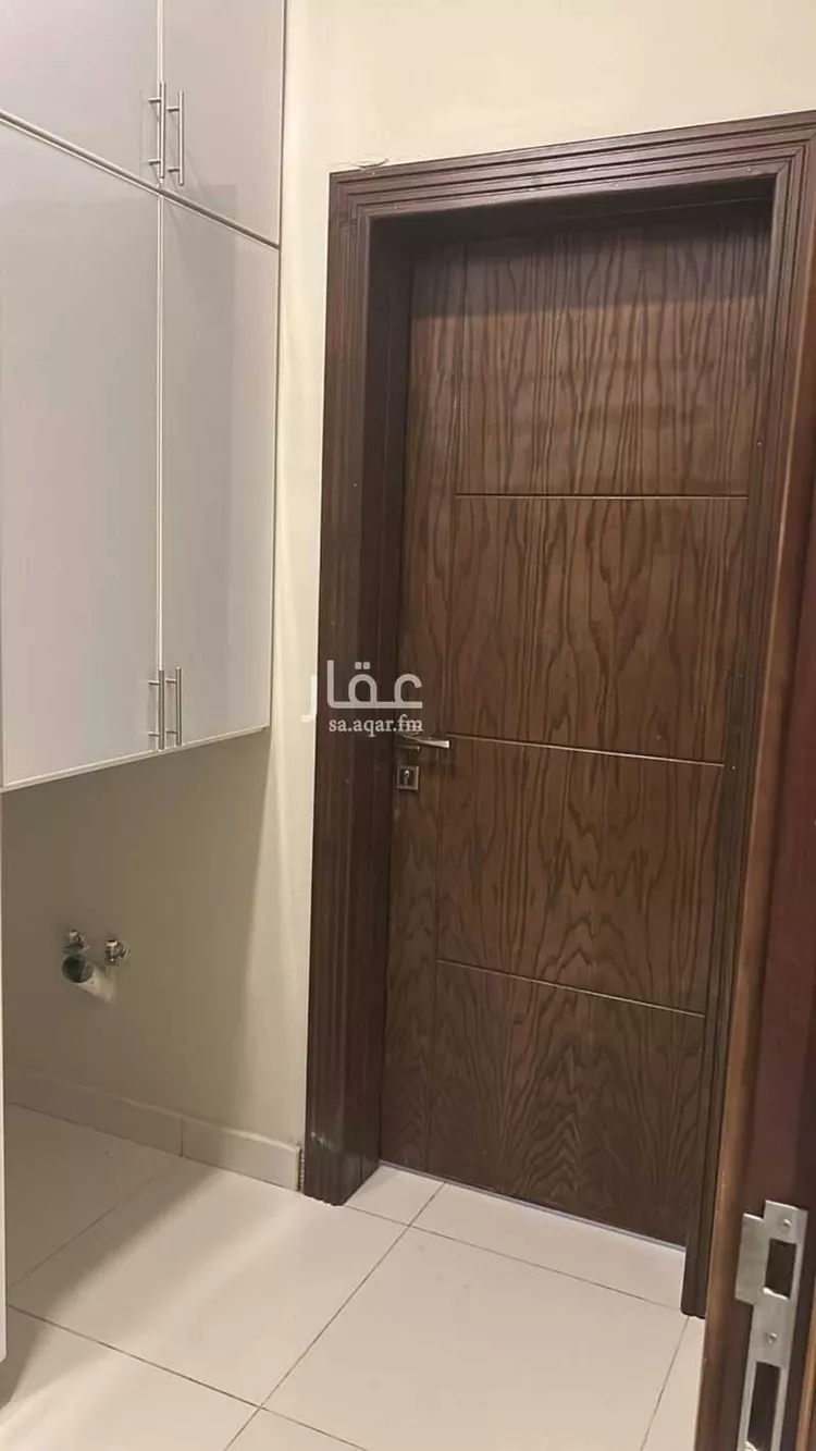 شقة للبيع في شارع الثريا, حي الجامعة, مدينة الظهران, المنطقة الشرقية صورة 2