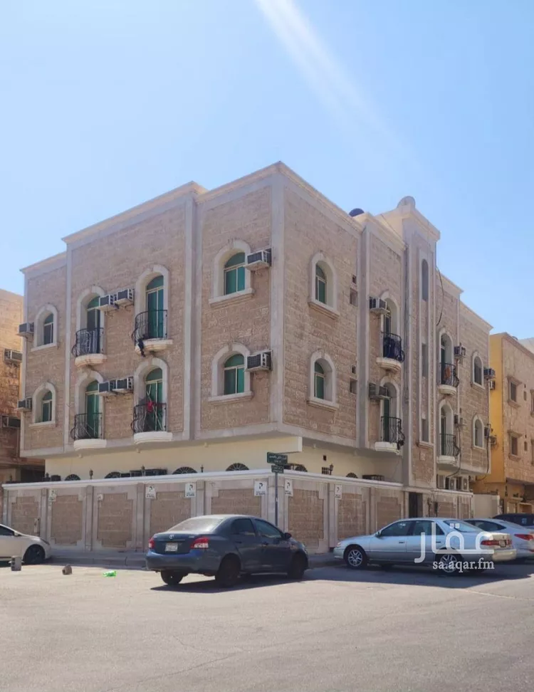 عمارة للبيع في شارع بقيق, حي الخبر الجنوبية, مدينة الخبر, المنطقة الشرقية صورة 2