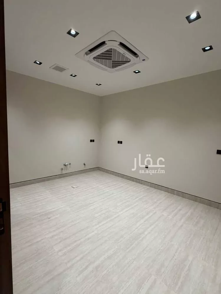 دور للبيع في شارع عبدالرحمن بن عزاز ، حي غرناطة ، الرياض ، منطقة الرياض صورة 3