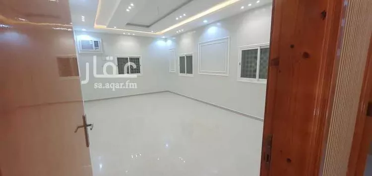 شقة للإيجار في شارع محمد جبران مسفر القحطاني, حي الغدير, مدينة أبها, منطقة عسير صورة 4