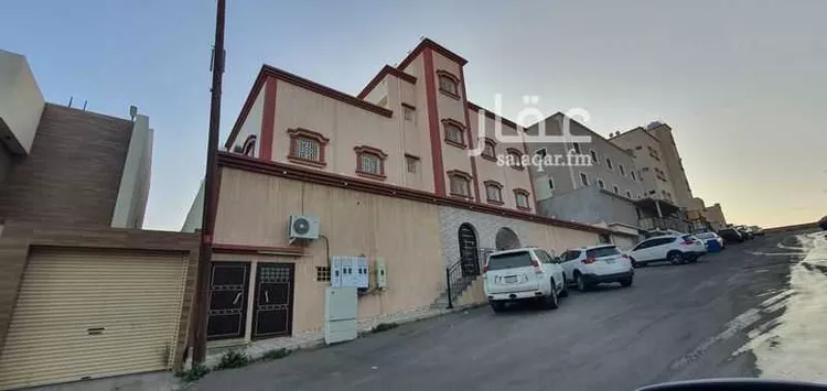 شقة للإيجار في شارع محمد جبران مسفر القحطاني, حي الغدير, مدينة أبها, منطقة عسير