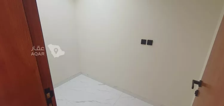 شقة للبيع في شارع الرشين, حي الزهور, مدينة أبها, منطقة عسير صورة 3