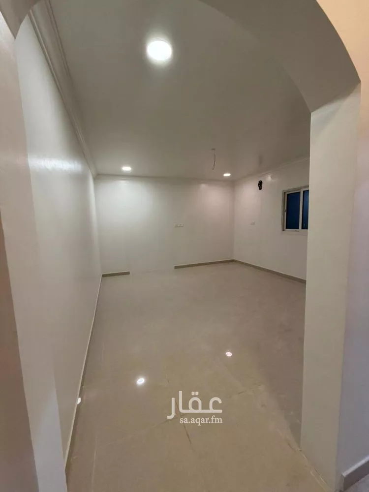 شقة للإيجار في شارع سكاكا, حي الصواري, مدينة الخبر, المنطقة الشرقية صورة 3