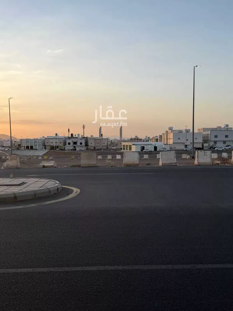 أرض للبيع في شارع يحيى بن عتيق, حي نبلاء, مدينة المدينة المنورة, منطقة المدينة المنورة صورة 2