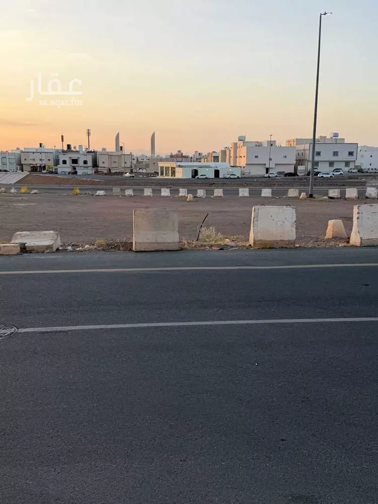 أرض للبيع في شارع يحيى بن عتيق, حي نبلاء, مدينة المدينة المنورة, منطقة المدينة المنورة صورة 3