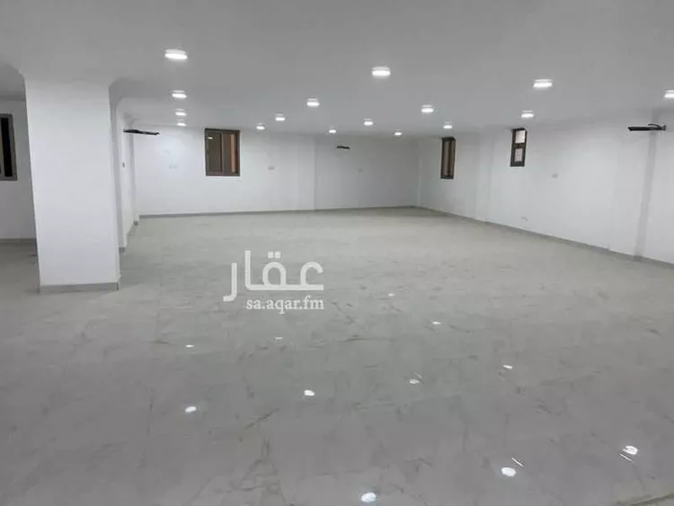 عمارة للإيجار في شارع شارع الأمير مشهور بن عبد العزيز, حي المربدية, مدينة الاحساء, المنطقة الشرقية صورة 2