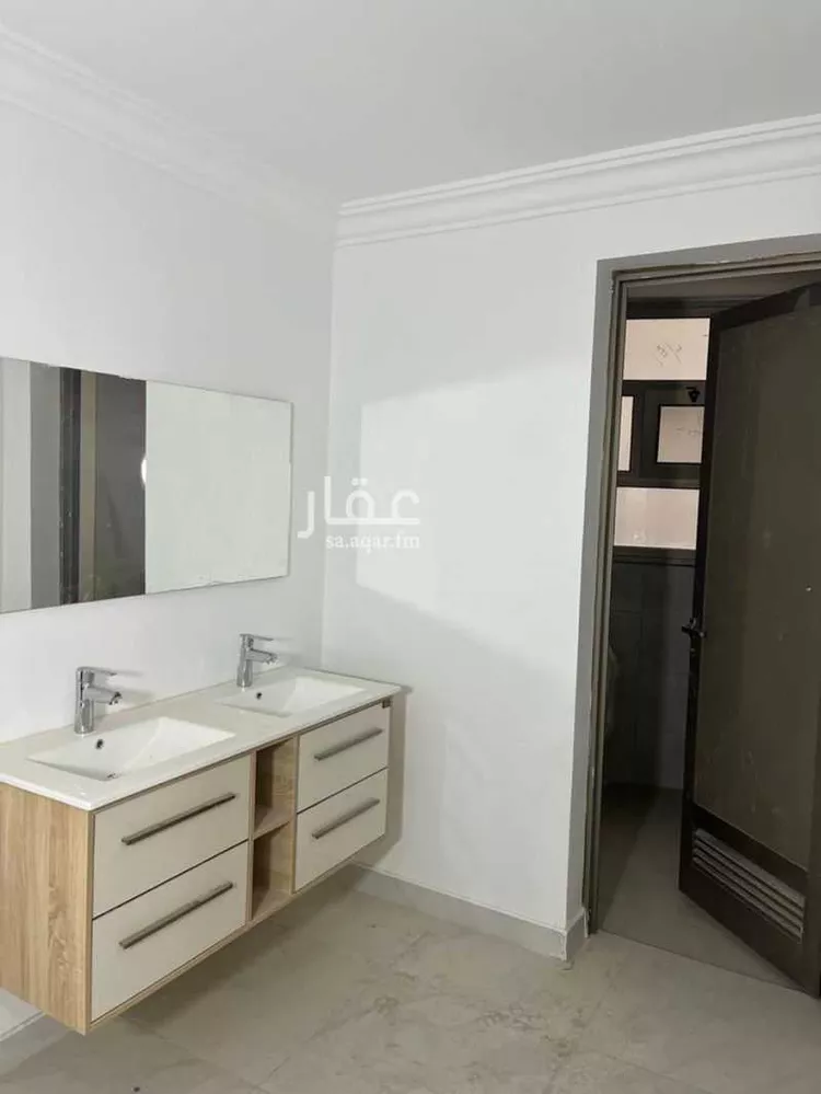 عمارة للإيجار في شارع شارع الأمير مشهور بن عبد العزيز, حي المربدية, مدينة الاحساء, المنطقة الشرقية