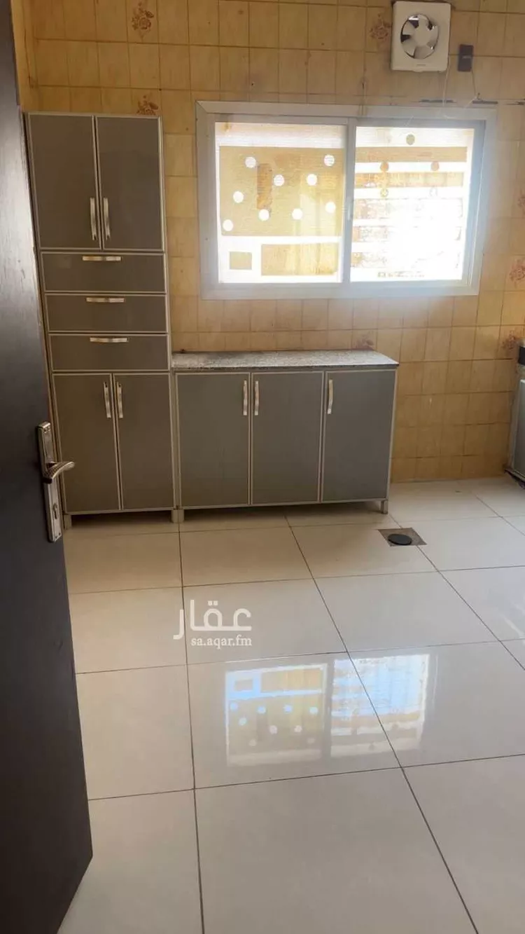 شقة للإيجار في شارع مكي المامون, حي غرناطة, مدينة الدمام, المنطقة الشرقية صورة 2