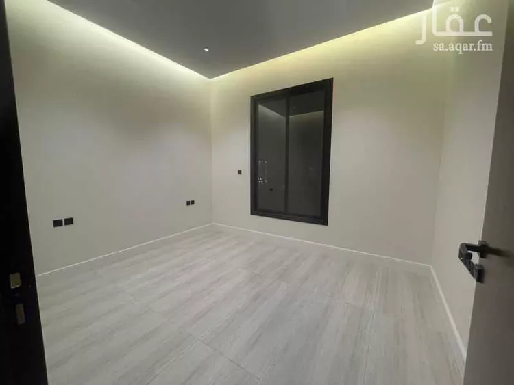 دور للبيع في شارع عمر بن عبداللطيف, حي الرمال, مدينة الرياض, منطقة الرياض صورة 3