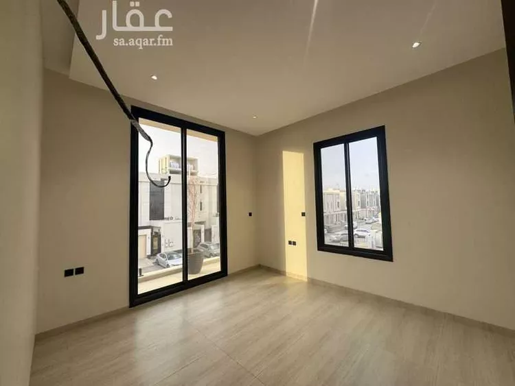 دور للبيع في شارع هبة الله بن حامد, حي الرمال, مدينة الرياض, منطقة الرياض صورة 4