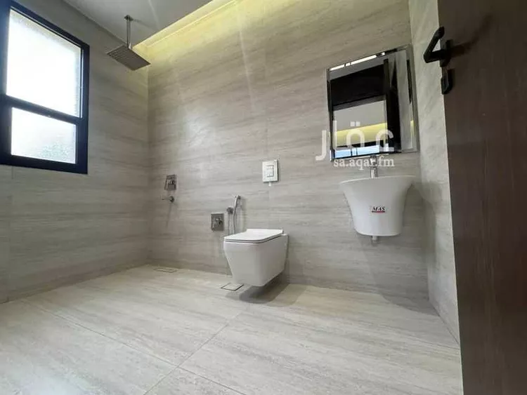 دور للبيع في شارع عمر بن عبداللطيف, حي الرمال, مدينة الرياض, منطقة الرياض صورة 5