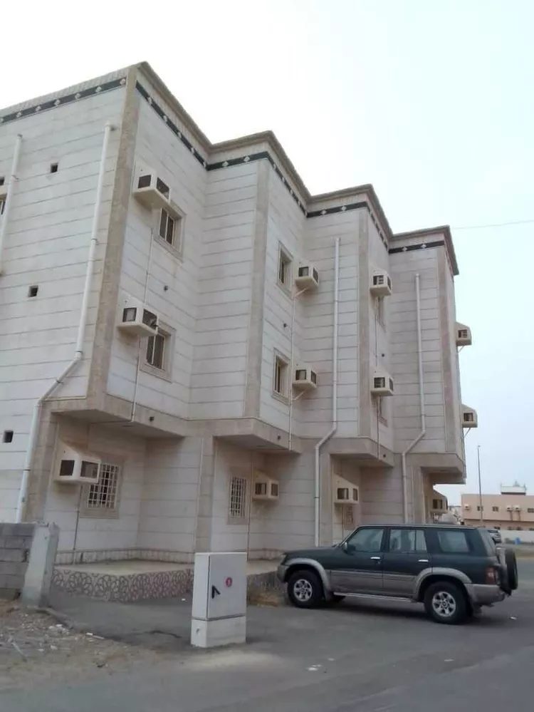 عمارة للبيع في شارع الرقية ، حي الشاطئ ، جازان ، منطقة جازان صورة 2