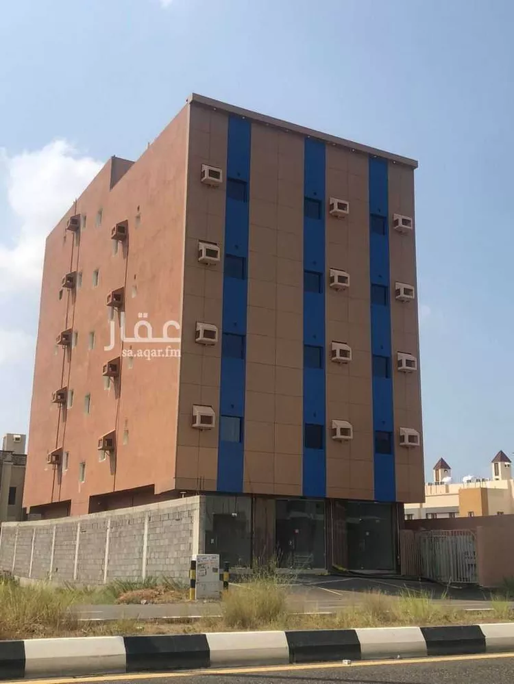 عمارة للبيع في شارع الامير بندر بن عبد العزيز ، حي الشاطئ ، جازان ، منطقة جازان صورة 4