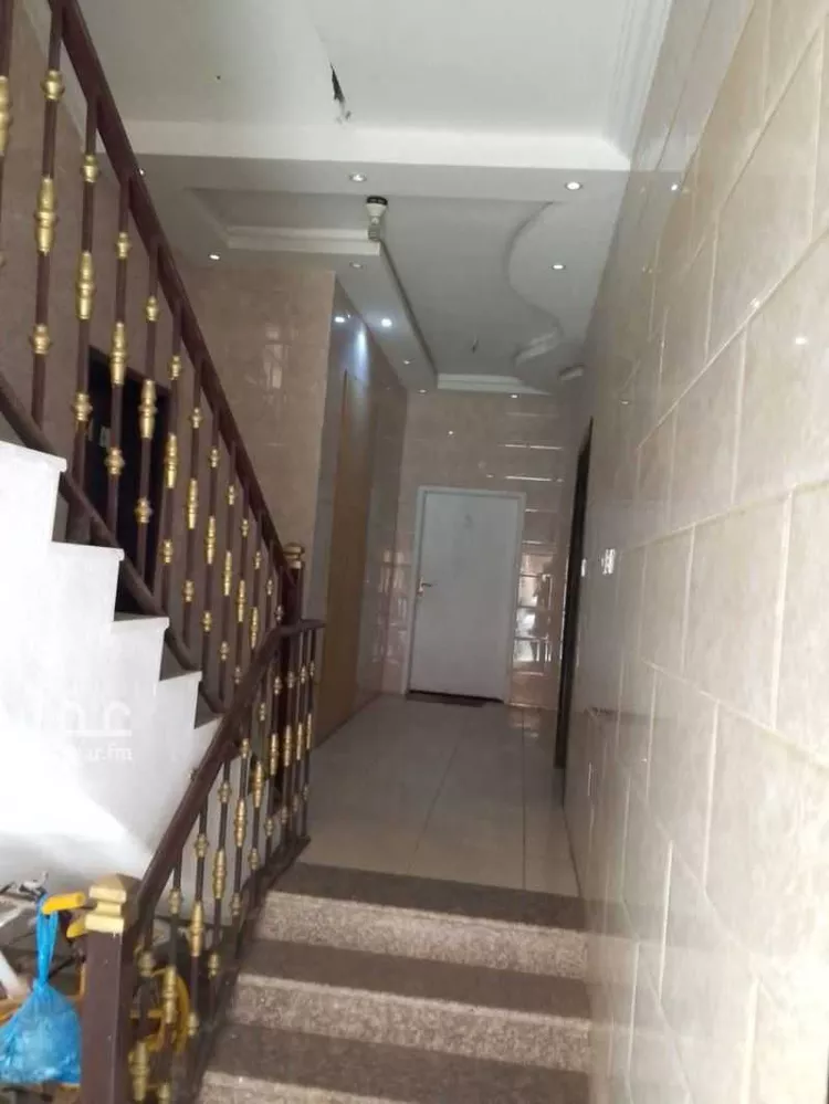 عمارة للبيع في شارع الرقية ، حي الشاطئ ، جازان ، منطقة جازان صورة 3