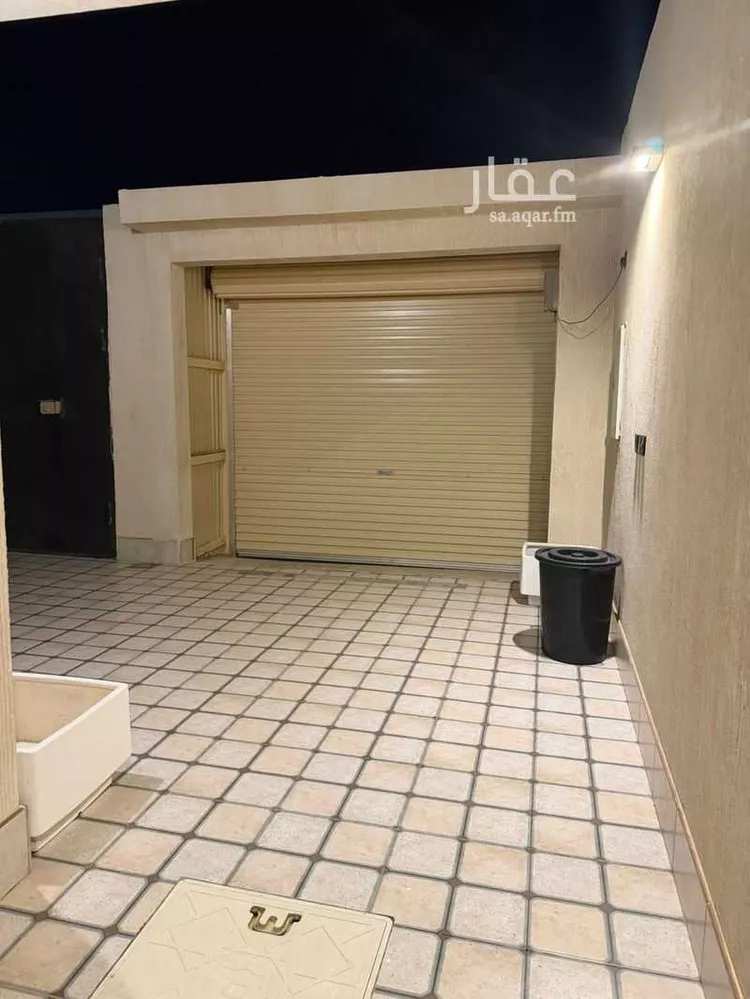 فيلا للإيجار في شارع رقم 42 ، حي ظهرة لبن ، الرياض ، منطقة الرياض صورة 3