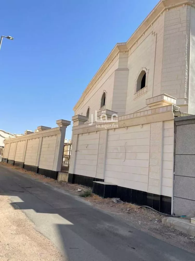فيلا للبيع في شارع ممر مشاه 906, حي الدفاع, مدينة المدينه المنوره, منطقة المدينة المنورة صورة 2
