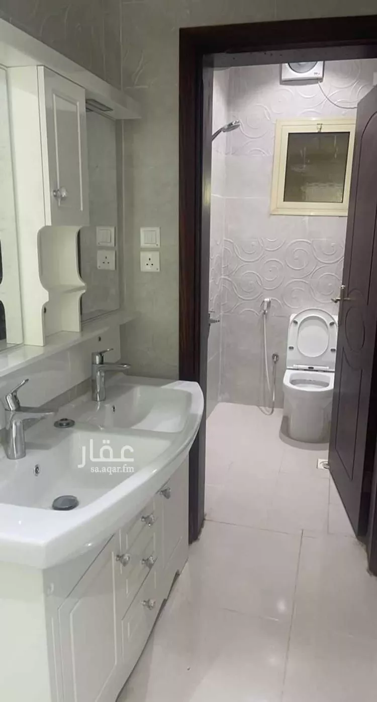 فيلا للبيع في شارع عمرو ابن سمرة ابن حبيب, حي طيبة, مدينة المدينة المنورة, منطقة المدينة المنورة صورة 5