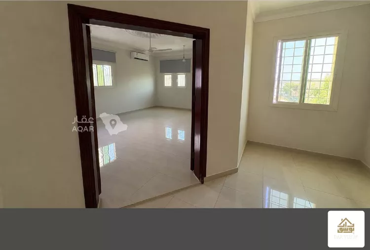 فيلا للبيع في شارع عمر الرياحي, حي الدفاع, مدينة المدينة المنورة, منطقة المدينة المنورة 17