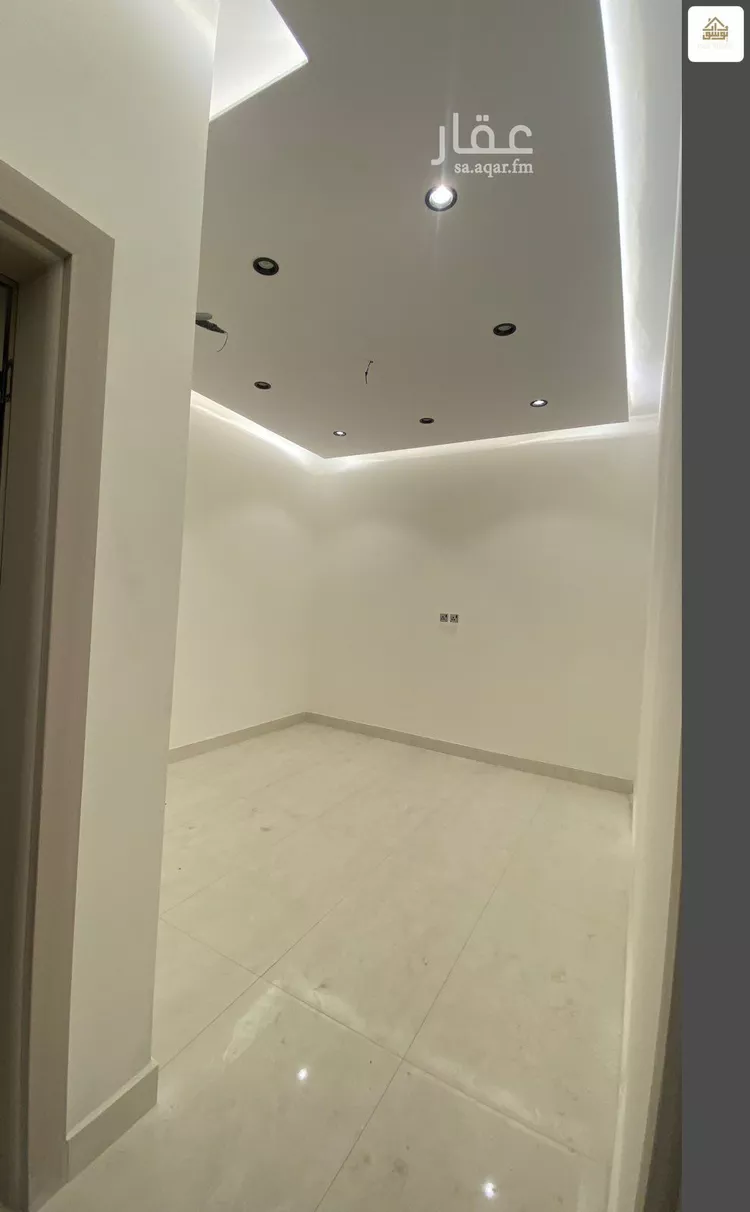 فيلا للبيع في شارع سلمى بنت عميس الخثعمية, حي الدفاع, مدينة المدينة المنورة, منطقة المدينة المنورة صورة 3