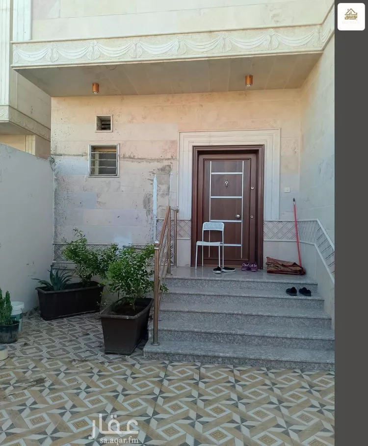 فيلا للبيع في شارع ربيعه بن رقيع التميمي, حي الدفاع, مدينة المدينة المنورة, منطقة المدينة المنورة صورة 2